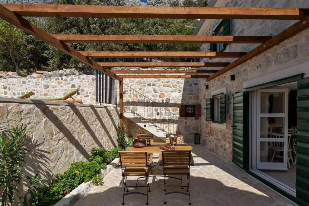 Holiday Home Marijana Zaostrog Ngoại thất bức ảnh