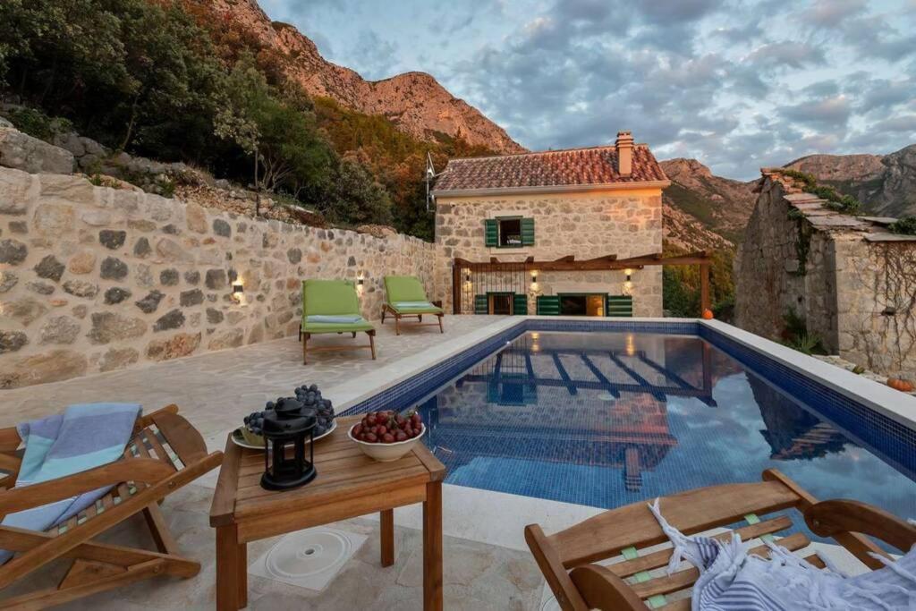 Holiday Home Marijana Zaostrog Ngoại thất bức ảnh